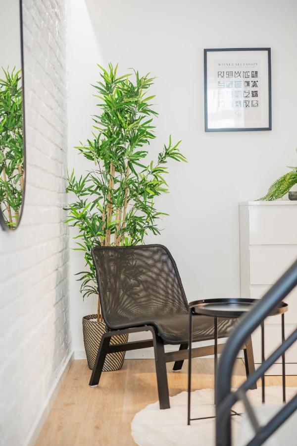 Chic Central City Rooms By Home2 Wien Eksteriør bilde