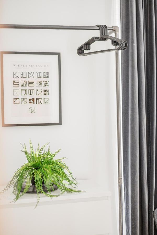 Chic Central City Rooms By Home2 Wien Eksteriør bilde